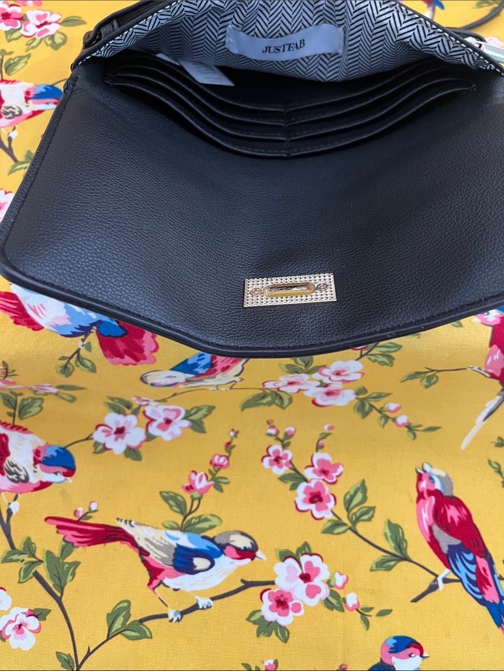 JustFab Black Crossbody Wallet with Gold Turn-Lock - Picture 3 of 6